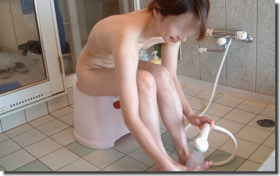 スレンダーおばさん！細身を維持する痩せ型熟女のエロ画像 ②