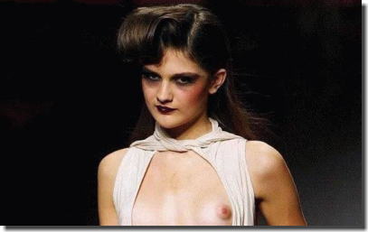 キメ顔だけどおっぱいが出てるファッションモデルのエロ画像 ③