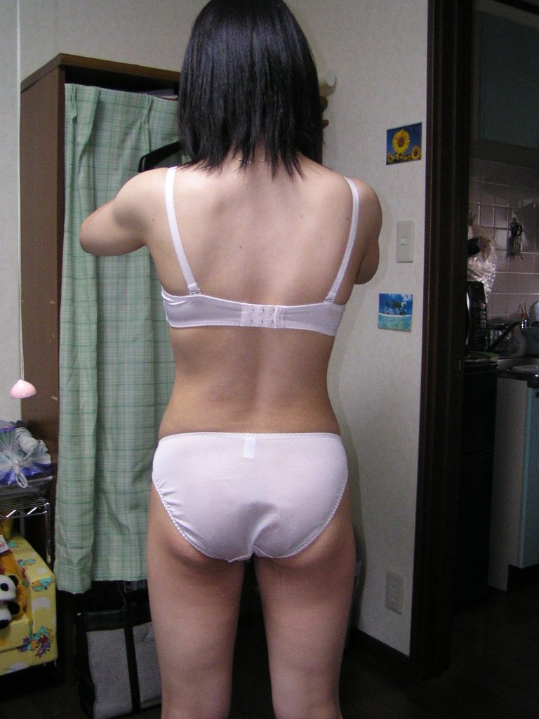 家庭内 彼女 嫁 無防備 プライベート エロ画像【10】