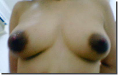 乳首も乳輪も真っ黒！濃くて大きい黒デカ乳輪のエロ画像 ②