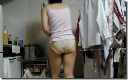 家庭内の熟女が生活感あり過ぎて実家に帰りたくなるエロ画像 ①