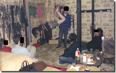 緊縛師の集大成!女性を宙吊りにする吊り責めのエロ画像 ④