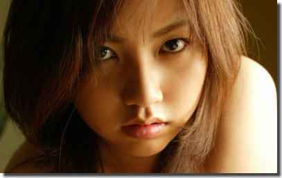 真剣な手コキや無表情な手コキのエロ画像 ③