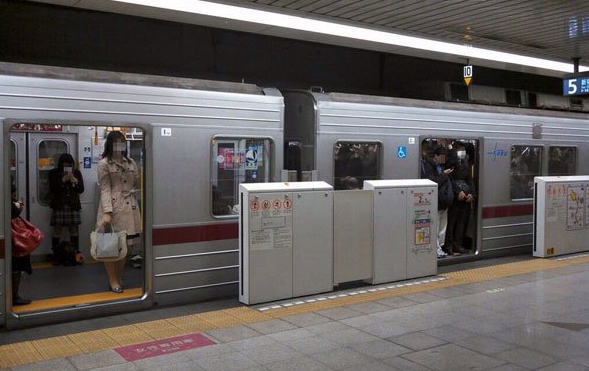 女性専用車両乗ったったｗｗｗｗｗｗｗｗｗｗ