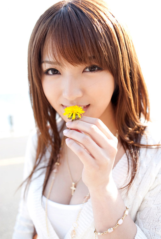 Gカップ AV女優 神咲詩織 エロ画像【2】