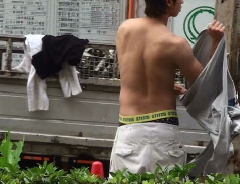 ガテン系のセクシー兄貴！作業着で働く現場の男のエロ画像