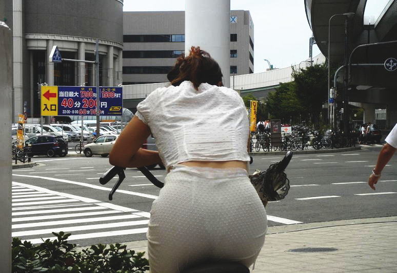 パンツ 透ける スケパン 街撮り エロ画像