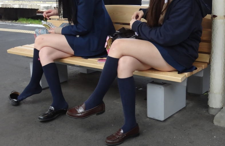 女子高生のむちむち太ももがエロすぎて死ぬ★8 part5【エロ画像35枚】