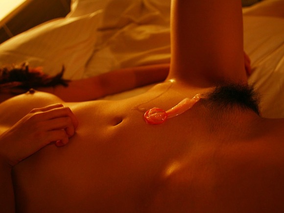 コンドーム 使用済 セックス 事後 ゴム エロ画像【39】