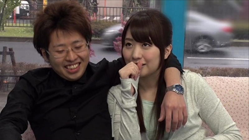 これからSEXできるのでノリノリになってる童貞君が微笑ましい
