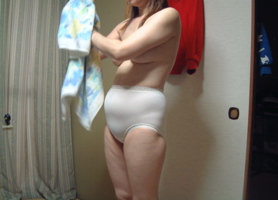 風呂上がり 熟女 人妻 バスタオル おばさん エロ画像