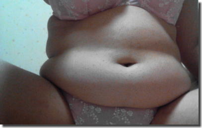 贅肉でプヨプヨ！皮下脂肪たっぷりなお腹デブのエロ画像 ①