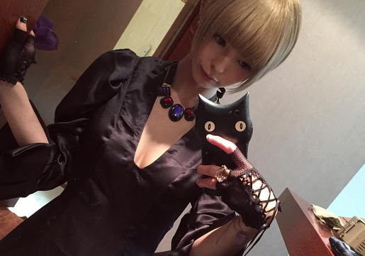最上もが・胸元ぱっくり！おっぱい谷間大胆露出！⇒「不自然過ぎる！」「豊乳丸出しｗｗ」