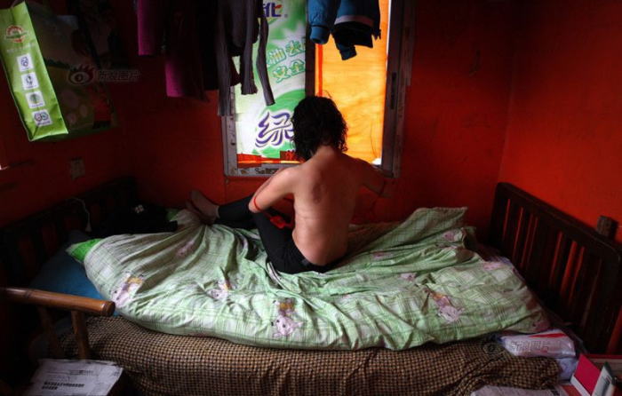 【画像】中国の売春婦の小屋・・・
