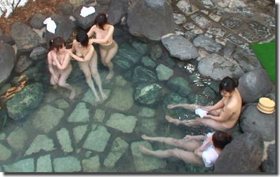 望遠カメラすげえッ！女湯・露天風呂の温泉盗撮エロ画像 ②