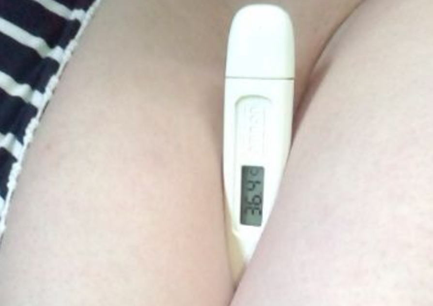 巨乳女神の擬似パイズリ！おっぱい自慢な自画撮りエロ画像
