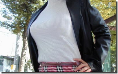 冬場の着衣巨乳と言えば長袖セーター・ニットのエロ画像 ③