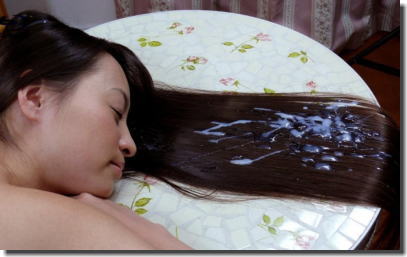 女の髪にザーメン発射！精子ぶっかけでベトつく髪射画像 ④