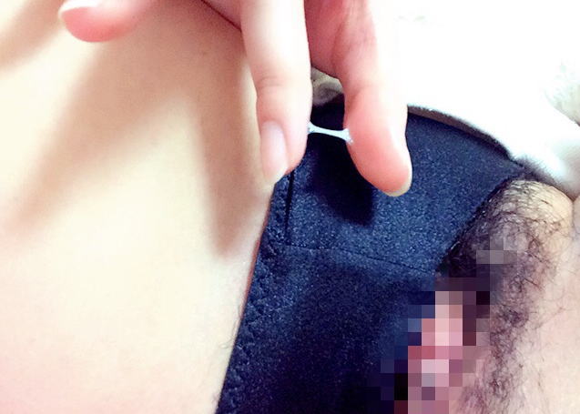 可愛い寝巻きを着た女神が指挿れオナニーをしている画像を掲示板にうｐｗｗｗｗｗｗｗｗｗｗ