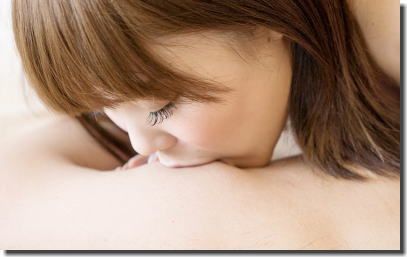 男の乳首を吸う女！チュウチュウされたいM男向きなエロ画像 ②