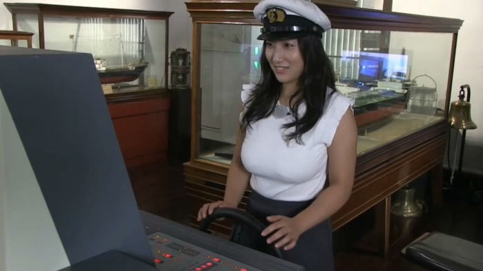 紗綾の北九州PR動画が爆乳過ぎると話題