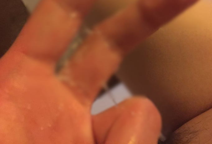 整った身体にセクシーな口元の女神が指挿れオナニーして画像を掲示版にうpwwwwwwww