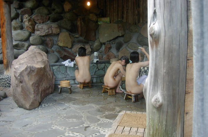 スーパー銭湯・温泉で隠し撮りした様なエロ画像