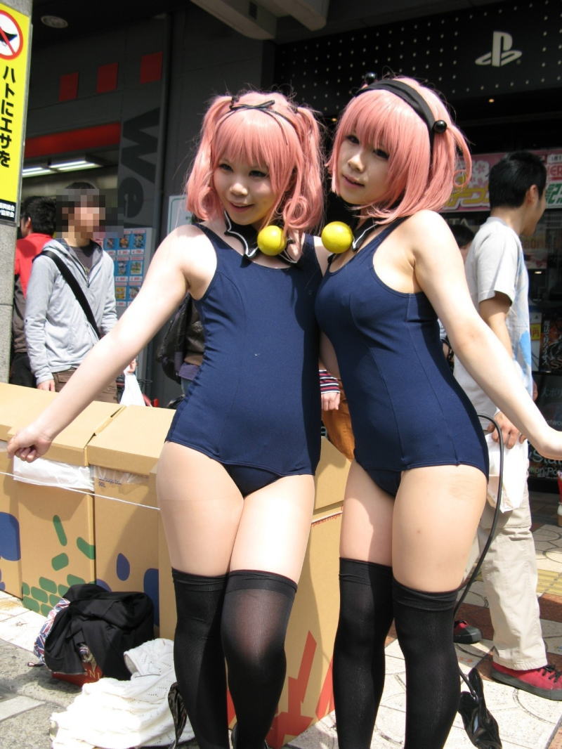 貧乳 おっぱい コミケ スク水 コスプレイヤー エロ画像【24】