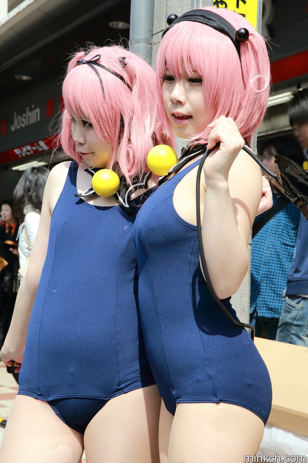 貧乳 おっぱい コミケ スク水 コスプレイヤー エロ画像【25】
