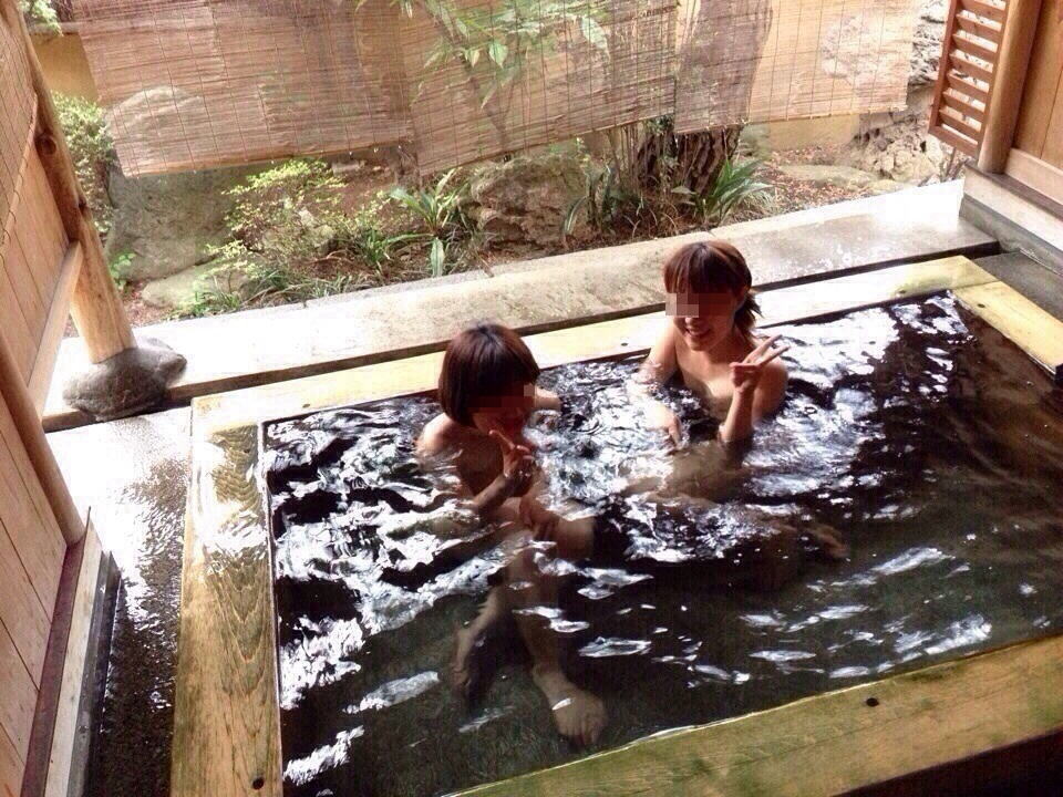お風呂 おふざけ 記念写真 エロ画像【8】