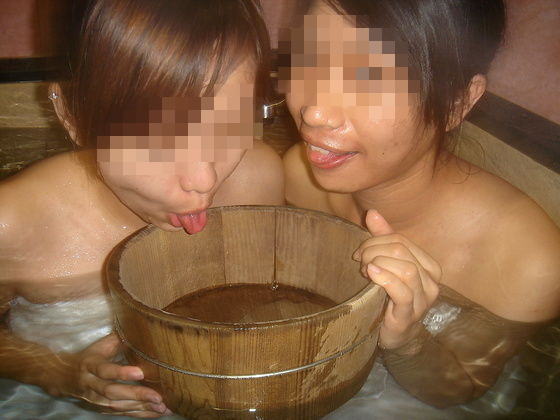 お風呂 おふざけ 記念写真 エロ画像【21】
