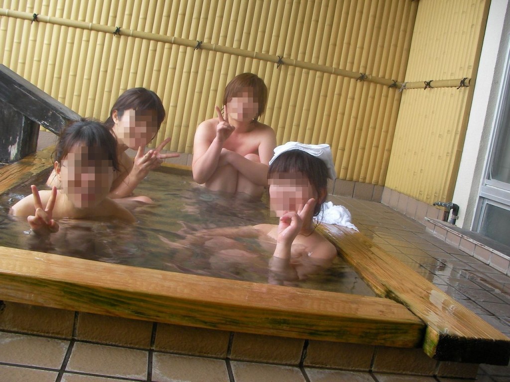 お風呂 おふざけ 記念写真 エロ画像【24】