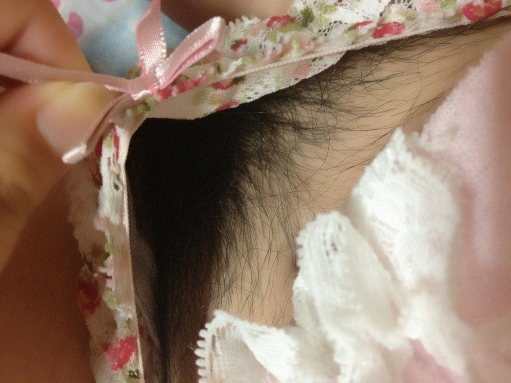 パンツ 捲る ずり下げ 陰毛 エロ画像【28】