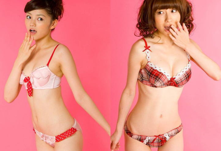 下着モデルが抜けるランジェリーカタログのエロ画像