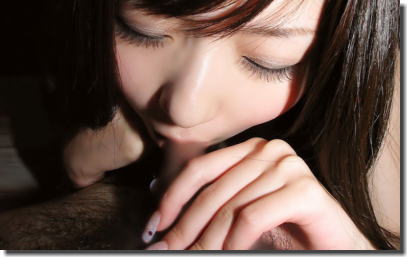 勃起前の小さいチンコを舐める粗チンフェラのエロ画像 ②