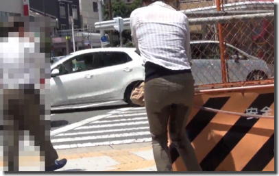 おもらし街撮り！街中で見つけた野外失禁女性のエロ画像 ④