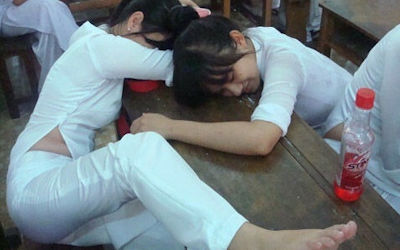 民族衣装アオザイでベトナム人の下着透け透けエロ画像 ①