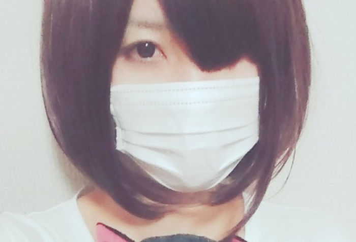 自称メンヘラ腐女子がセーラー服姿で開脚した状態で中指立ててエロい自撮り画像をうｐｗｗｗｗｗｗ