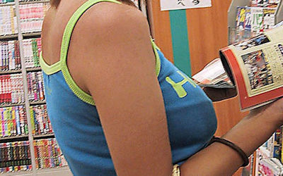 キャミがボインな巨乳キャミソールのエロ画像 ④