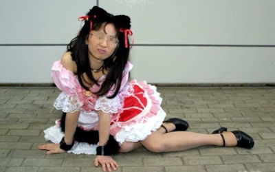 おばちゃんがアニメオタクなコスプレ熟女のエロ画像 ④