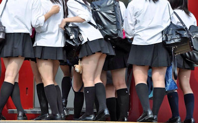JKの太もも！登下校中女子高生街撮り画像集 ④