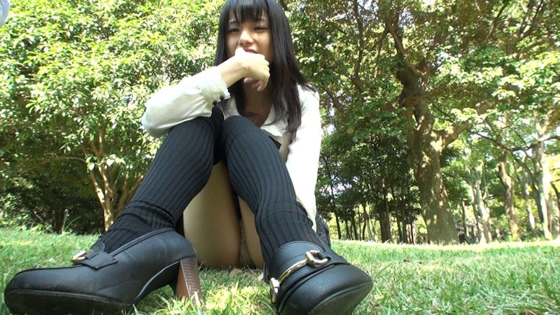 女子高生 パンチラ 黒髪 JK エロ画像【27】