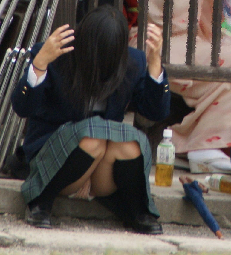 女子高生 パンチラ 黒髪 JK エロ画像【50】