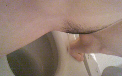 女ってトイレで自撮りするよね！っていう便所のエロ写メ画像 ①