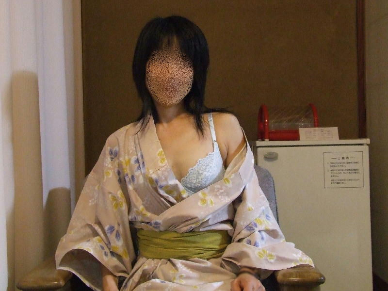 浴衣 ブラジャー ブラチラ ブラモロ エロ画像【22】