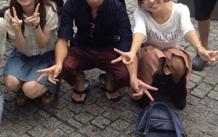 スナップ写真に写った素人のパンチラがエッロえろ
