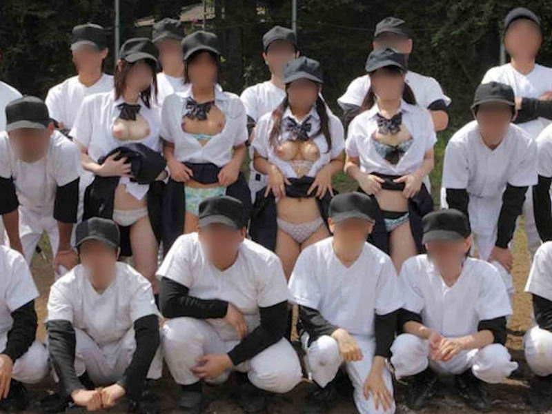 運動部のマネージャーがエロい部活の女子マネ画像集