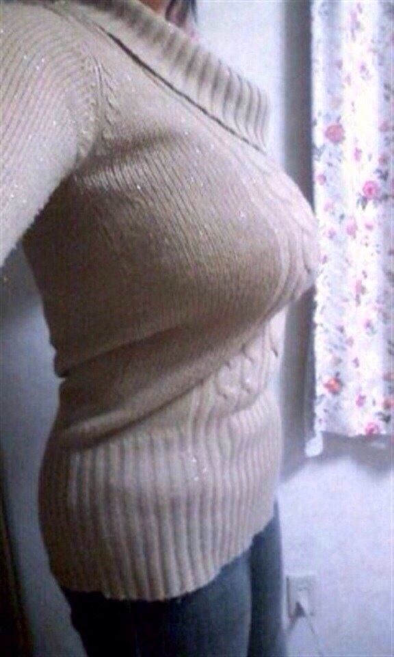 おっぱい 着衣巨乳 横乳 エロ画像【21】