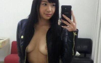 黒ギャルの日焼け跡がセクシーな自撮り画像 ②