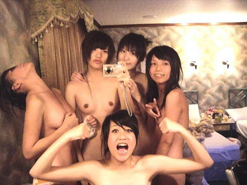 過激なアジアンJD（女子大生）のエロ画像